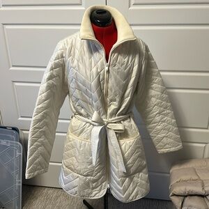 Women’s Athleta lightweight belted and cinched jacket.